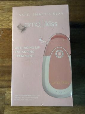 PMD kiss Pink Anti-Aging Lip Enhancer Device